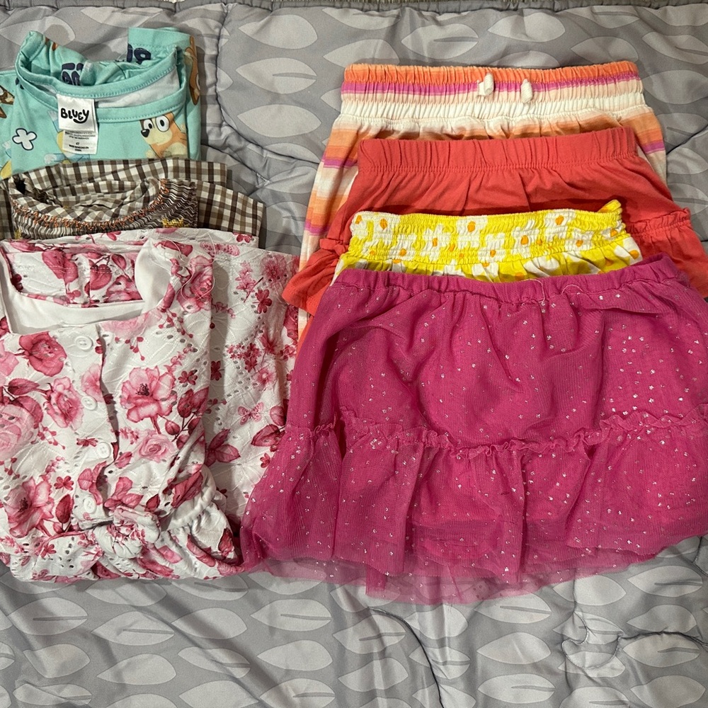 Lot of 7 pieces Girls dresses and skirts size 4/4t